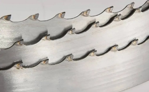 塔城硬质合金带锯锯条前后摆动解决方案